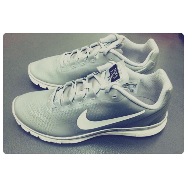 nike free advantage