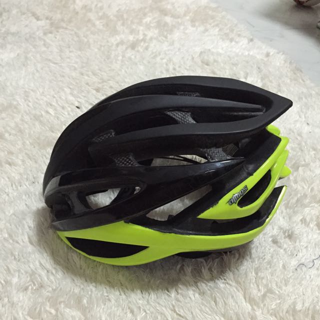 Giro Atmos helmet, Sports Equipment, Bicycles & Parts, Bicycles on