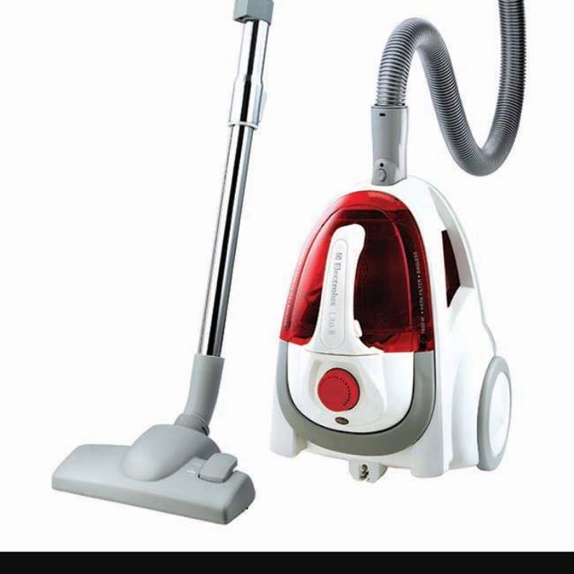 Electrolux Lite Ii 1600w Bagless Vacuum Cleaner 50 Furniture Home Living Furniture Other Home Furniture On Carousell