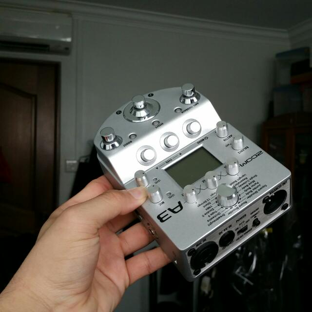 Zoom A3 DI box ACOUSTIC guitar Pedal Stomp Box, Hobbies & Toys, Music