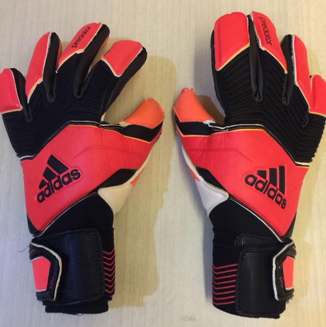 Reserved Adidas Predator Zones Pro Goalkeeper Gloves, Sports on Carousell