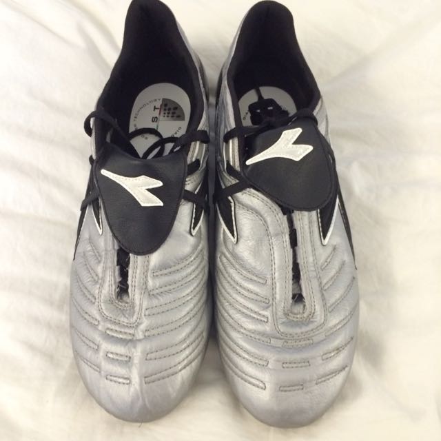 Diadora Maracana Rtx 12 Kangaroo Leather Soccer Boots, Sports Equipment