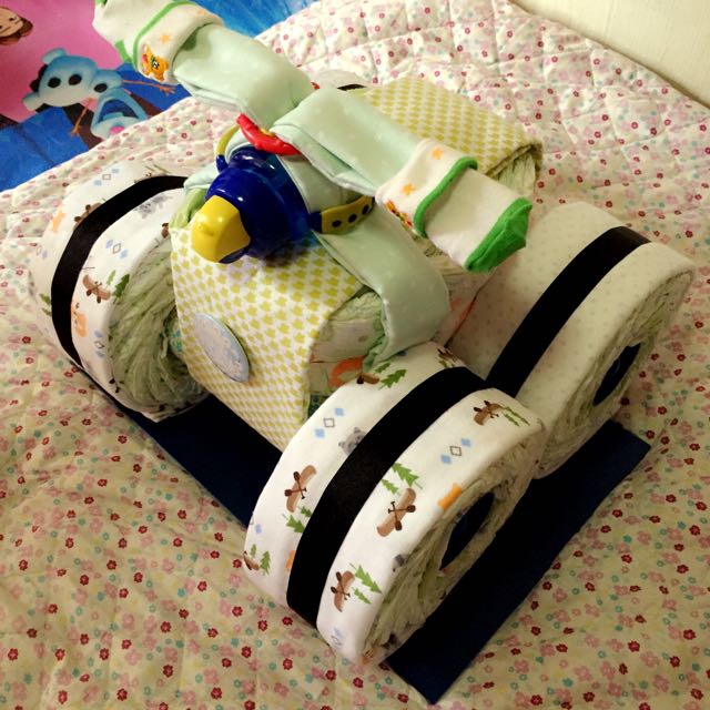 Quad diaper cake 2025