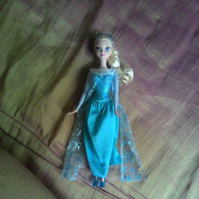 Barbie Elsa Frozen, Babies & Kids, Babies & Kids Fashion on Carousell