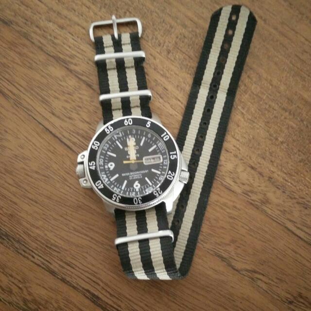 seiko skz211k
