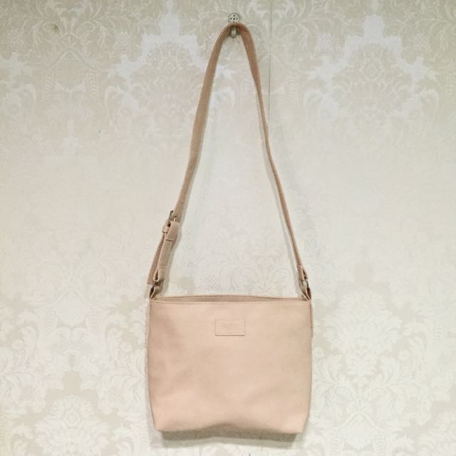 简单生活斜背包