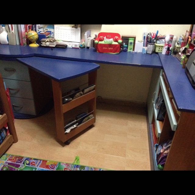 preloved extandable study table, Furniture & Home Living, Furniture ...