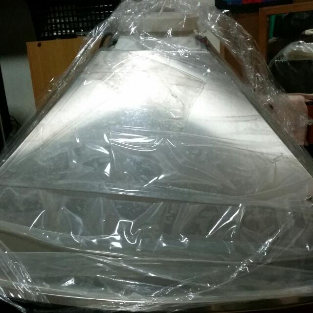 ariston chimney hood
