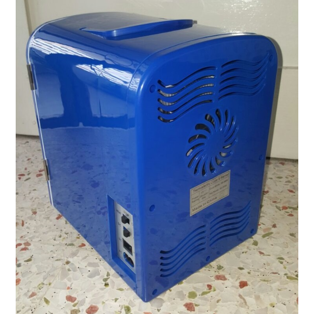 [SOLD] Blue Standard Chartered Mini Fridge Thermoelectric Cooler ...