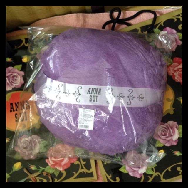 Anna Sui 粉撲抱枕 名牌精品在旋轉拍賣