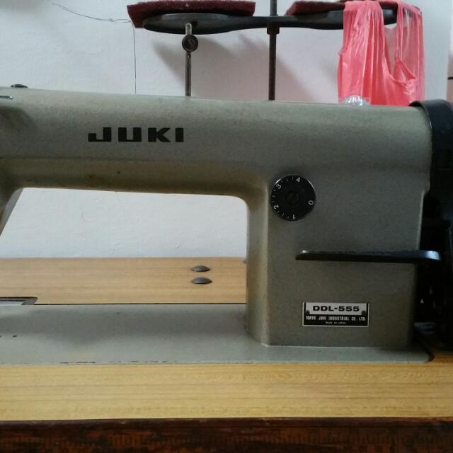 JUKI Sewing Machine DDL555, Hobbies & Toys, Stationery & Craft, Craft