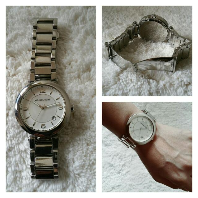 Mk 5070 hot sale watch