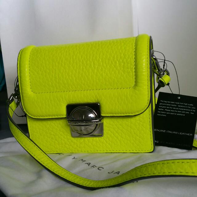 Marc jacobs sales neon crossbody