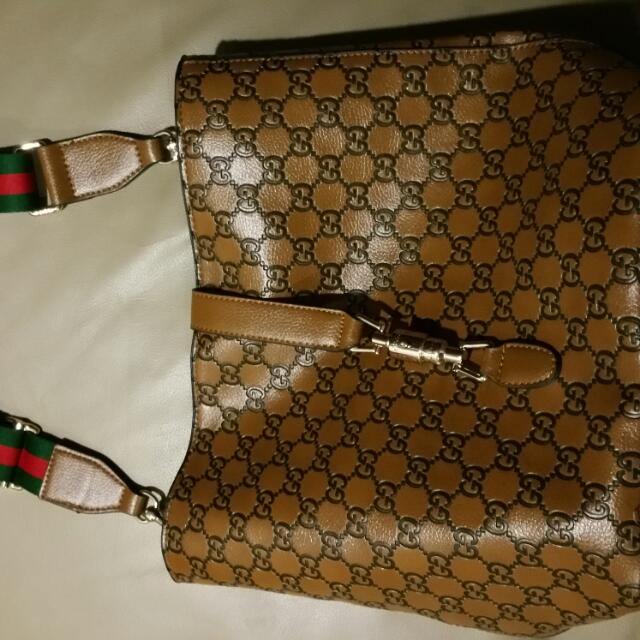 Non authentic gucci hot sale bag