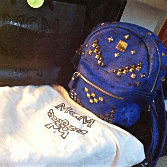 royal blue mcm bag