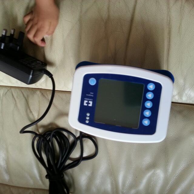 Covidien Kangaroo Joey Feeding Tube Pump, Everything Else on Carousell