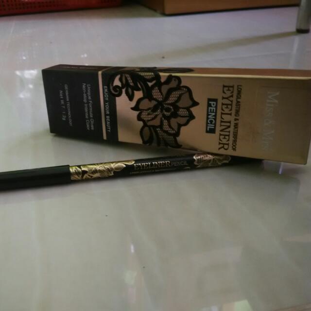 Miss Mrs Eyeliner Pencil Health Beauty On Carousell Sarah brown adlı evli kadına, mrs.