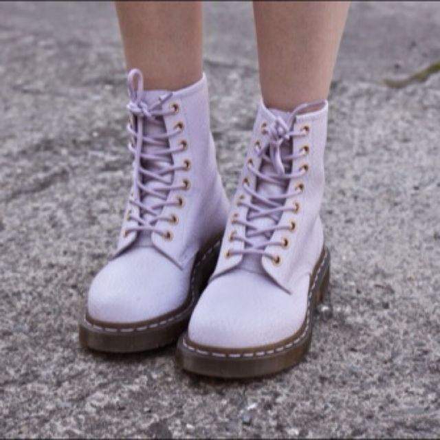 dr martens lilac
