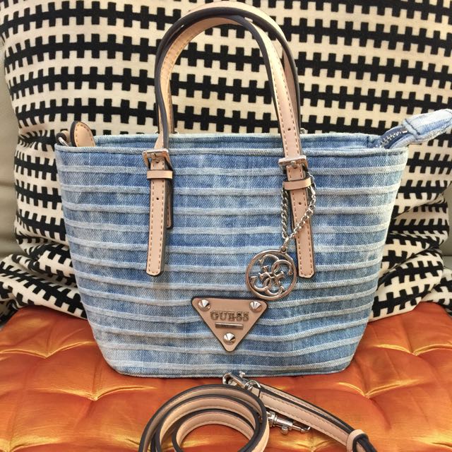guess sling bag 2018