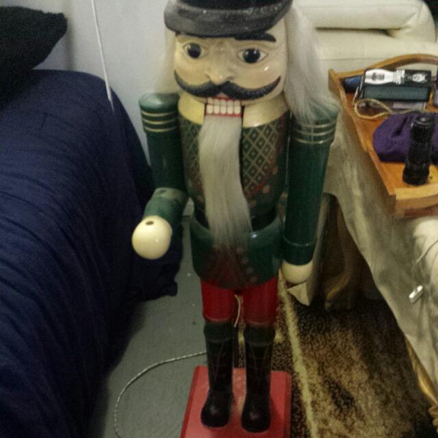 3 foot nutcracker