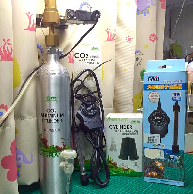 啥 總共才1850元再不買就太對不起自己了 Co2高壓鋁瓶1 2l 固定座 電子控溫器 水草錶a 100 細化器 寵物用品在旋轉拍賣