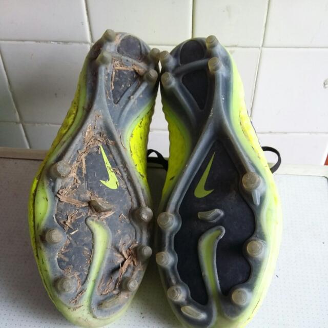 Nike Hypervenom Phantom Hi Vis Color Men s Fashion Activewear on