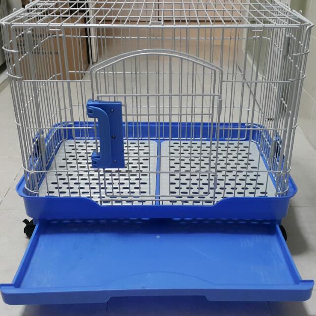 bunny cage with pull out tray