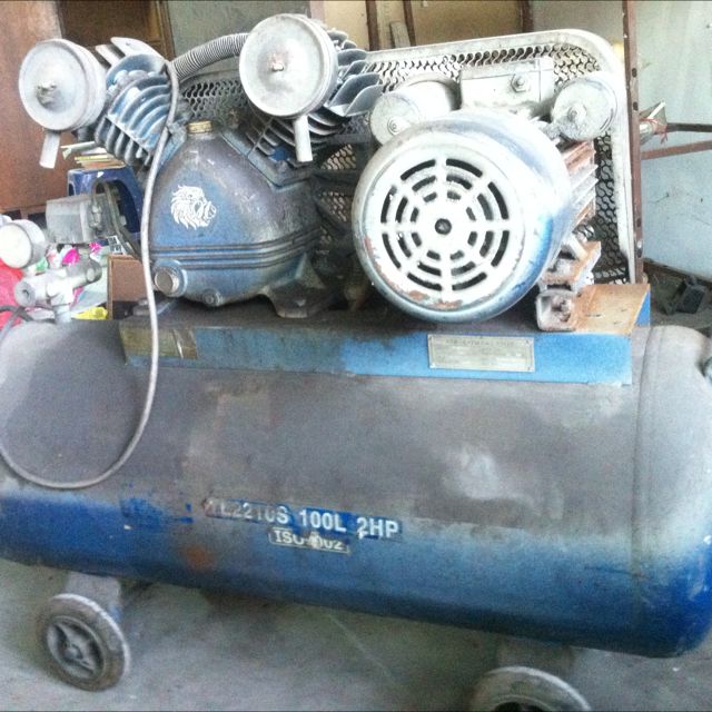 2nd Hand Air Compressor, Everything Else on Carousell