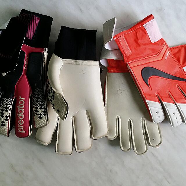 adidas goalkeeper gloves size 9