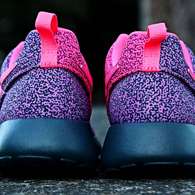 Nike roshe pink purple clearance