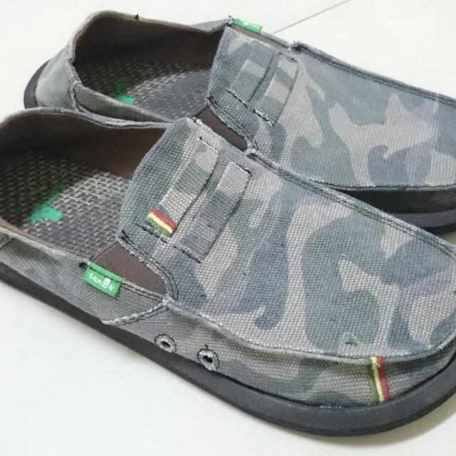 camouflage sanuks