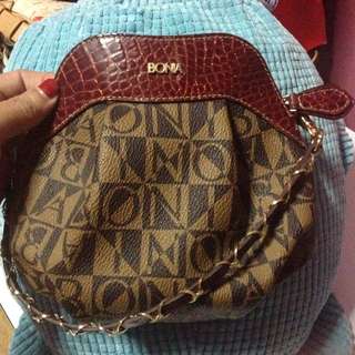BONIA AUTHENTIC CLUTCH