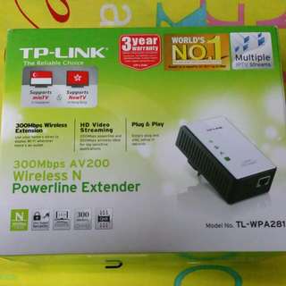 TP-LINK 300Mbps AV200 Wireless N Powerline Extender