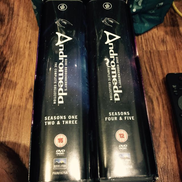 Andromeda Complete Season 1 To 5 Dvd Men S Fashion On Carousell