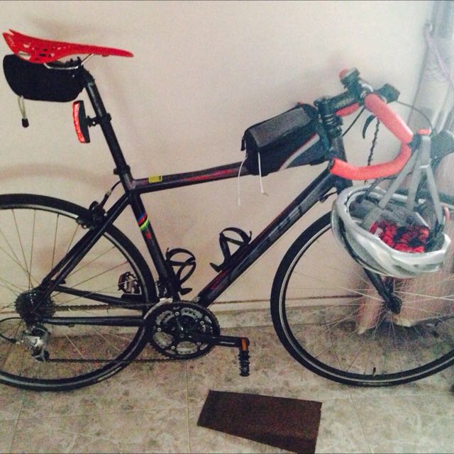 Felt Z100 Road Bike, Sports Equipment, Bicycles & Parts, Bicycles on