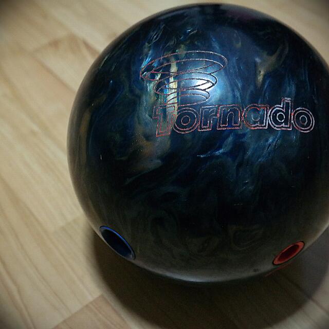 Ebonite Tornado Bowling Ball + Wrist Guard, Sports Equipment, Sports