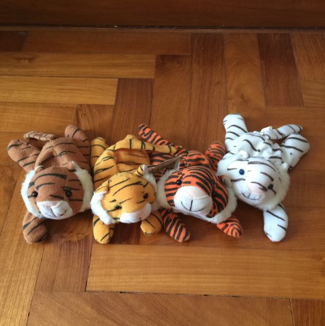 Esso Tiger Beanies, Hobbies \u0026 Toys