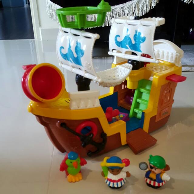 fisher price little people pirate ship