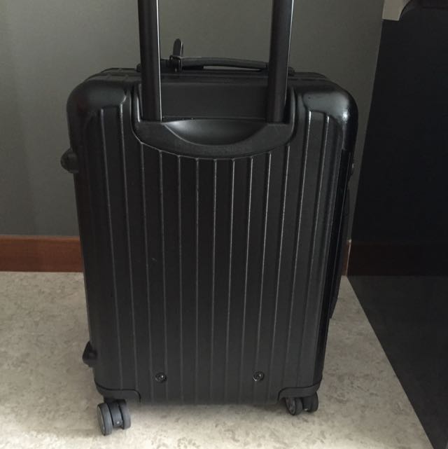 rimowa salsa cabin size
