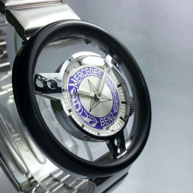 Mercedes benz steering wheel watch sale