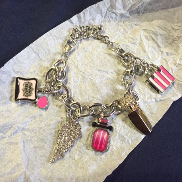 Victoria secret charm best sale bracelet