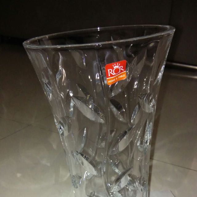 Rcr Laurus Vase Furniture On Carousell