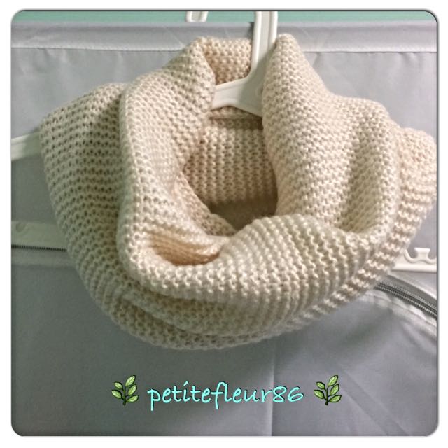 Winter Accessories H M Infinity Scarf Women s Fashion Watches Accessories Scarves on Carousell