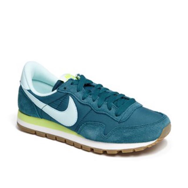 nike air pegasus 83 womens