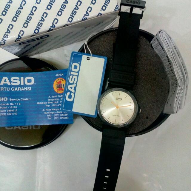 Casio Mq 24 7e2ldf Women S Fashion On Carousell