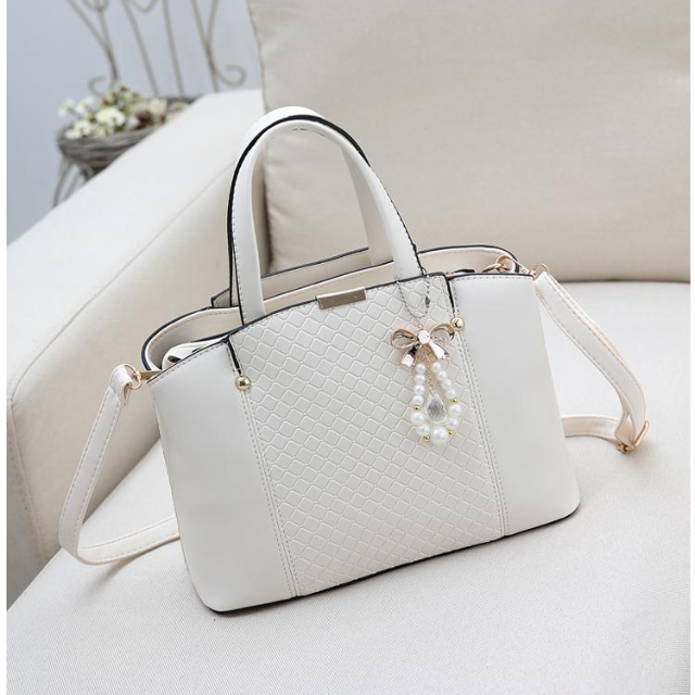 Korean handbag store