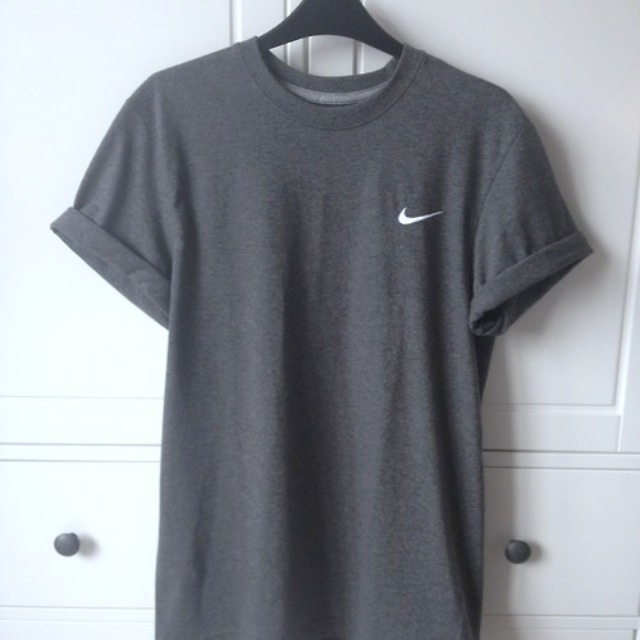 Nike Tick Tumblr Tee Shirt, Fashion, Tops, Shirts on Carousell
