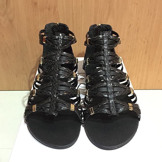 steve madden black gladiator sandals
