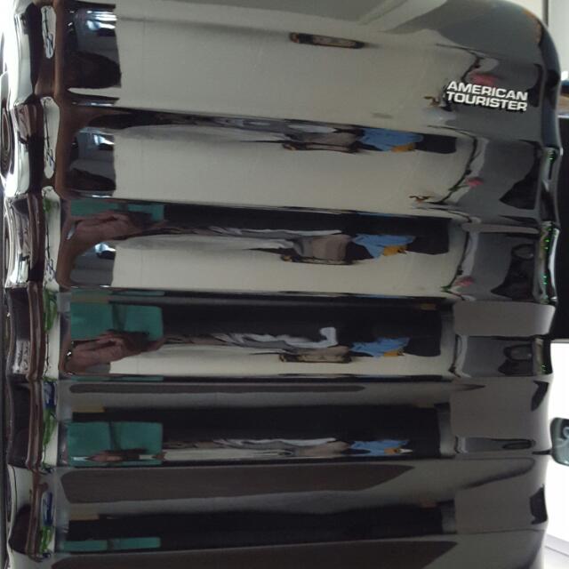 american tourister spinner 66