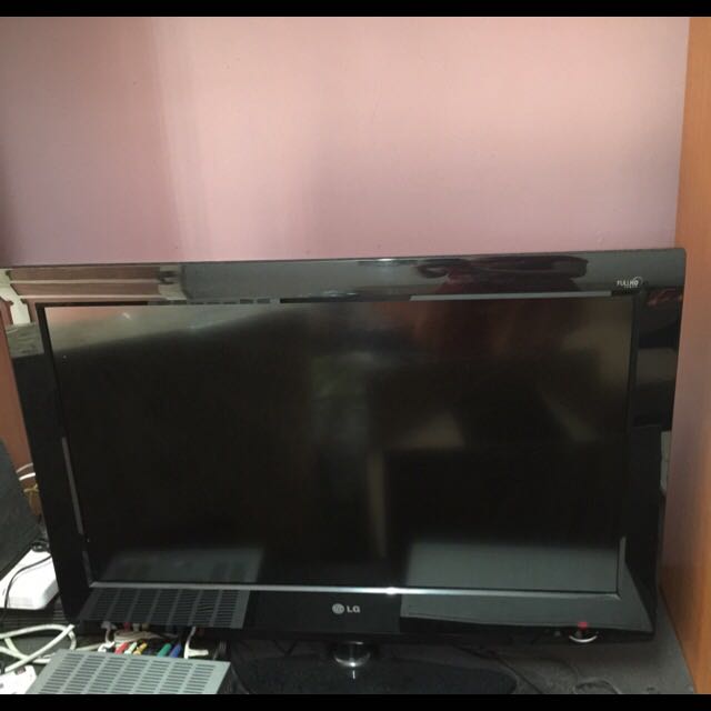 LG TV, Furniture & Home Living, Furniture, TV Consoles on Carousell